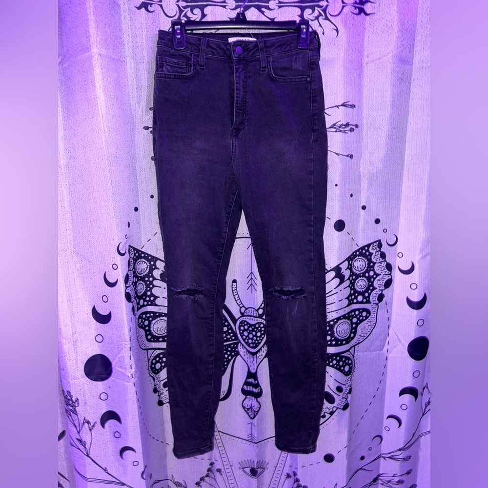 Forever 21 Black ripped skinny jeans
